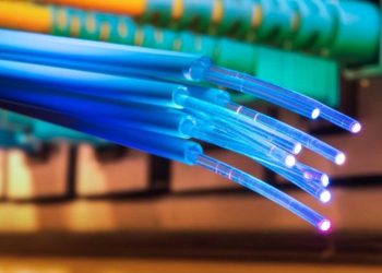 الجزائر...مليون أسرة موصولة بخدمة الألياف البصرية