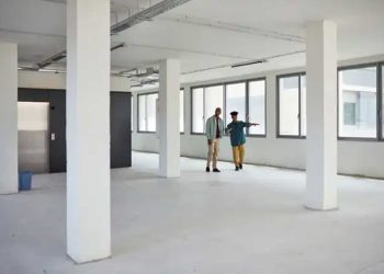 خبير…سوق العقارات التجارية بدأت في الانهيار