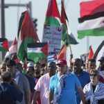 رئيس كوبا يقود مسيرة مؤيدة لفلسطين في هافانا