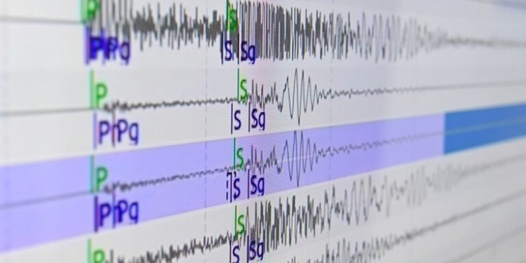 زلزال قوته 7 درجات يضرب إندونيسيا