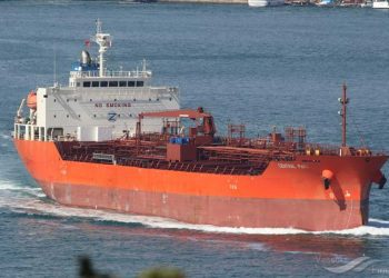 بعد ان غادرت المغرب…احتجاز ناقلة نفط إسرائيلية قبالة سواحل اليمن