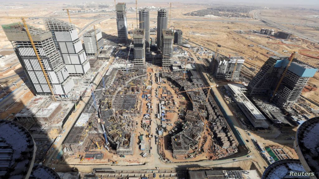 مصر...نحو خروج الدولة كليا أو جزئيا من قطاعات عامة
