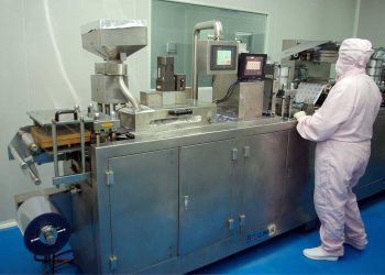 السيادة الصحية والأمن الدوائي…نحو انتاح محلي للمواد الأولية للمضادات الحيوية