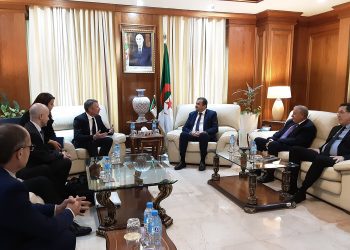 وزير الطاقة الجزائري يستقبل وفدا عن شركة أمريكية