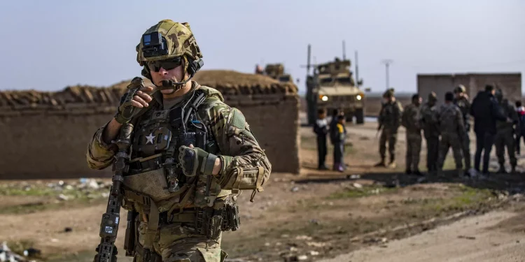 سوريا…هجوم يستهدف قاعدة للاحتلال الأمريكي