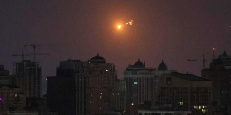 اوكرانيا…غارات جوية على العاصمة كييف
