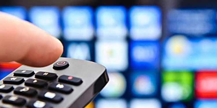 بعد التجاوزات المسجلة في البرامج الرمضانية…لعقاب يجتمع بمدراء القنوات التلفزيونية العمومية والخاصة