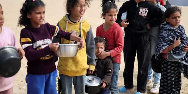 بلينكن…100 % من سكان غزة بحاجة إلى مساعدات إنسانية