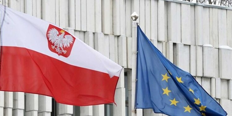 بولندا…صاروخ روسي اخترق المجال الجوي للبلاد