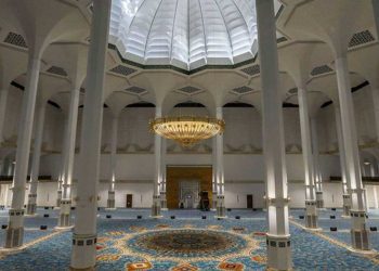 لأول مرة في الجزائر…تنصيب 38 إماما مفتيا