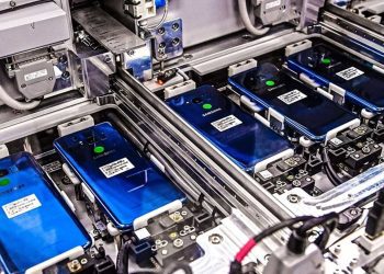 إطلاق مشروع لتوطين صناعة الهواتف الذكية