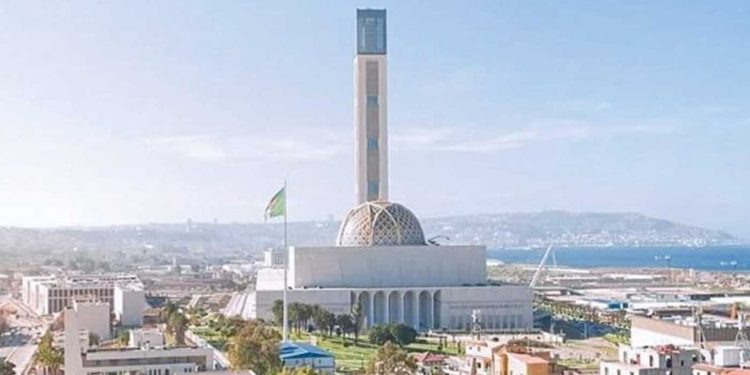 مولوجي…المشيخة الدينية الجزائرية قوة دبلوماسية في أفريقيا