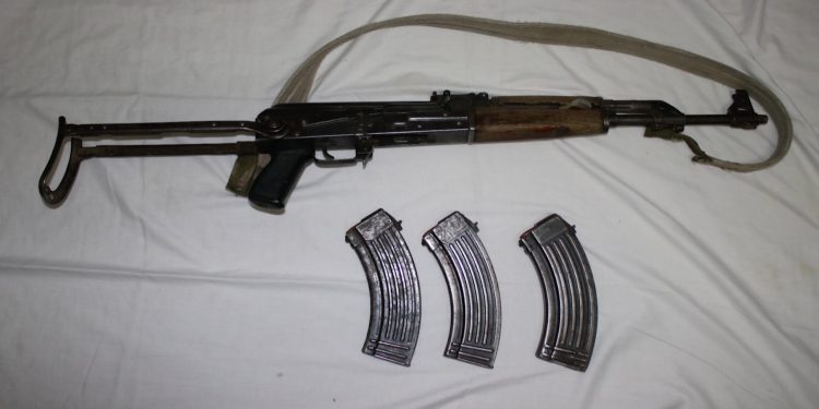 وزارة الدفاع…القضاء على ارهابي واسترجاع مسدس