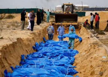 الجزائر تطلب عقد جلسة لمجلس الأمن بشأن المقابر الجماعية في غزة