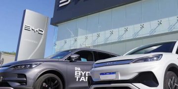 BYD تُنافس البنزين: شحن كهربائي بسرعة التزود بالوقود