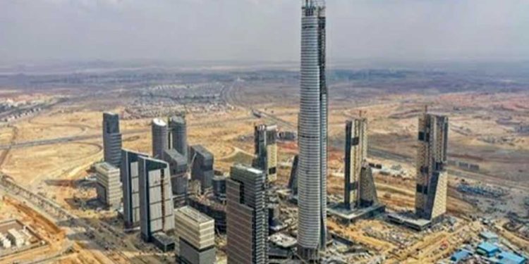 ارتفاع معدل نمو الناتج المحلي المصري إلى 4.3% رغم التحديات