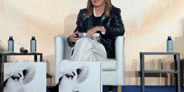 “Por si un día volvemos”…رواية جديدة تكشف تاريخ الإسبان في الجزائر