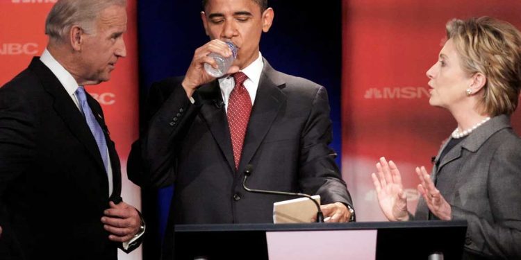 ترامب يعيد كتابة القواعد: لا تصاريح أمنية لبايدن وهاريس وكلينتون