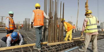 تراجع البطالة في مصر إلى 6.4% مع توسع سوق العمل