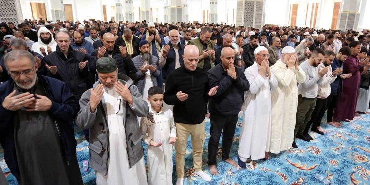 اختلاف مواعيد عيد الفطر بين الدول الإسلامية لعام 2025