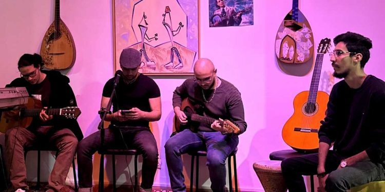 “المضرب”: يعيد إحياء روح رمضان بالموسيقى