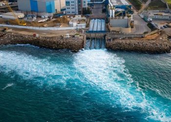 تبون: 72% من احتياجات مياه الشرب ستؤمنها محطات التحلية