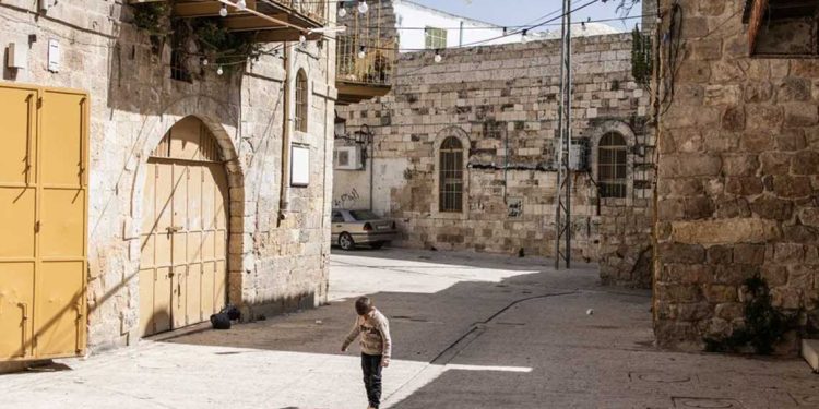 إضراب عام في فلسطين تنديدا بحرب الابادة على غزة