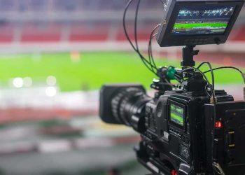 هل تحول الإعلام الرياضي إلى منبر للتحريض؟