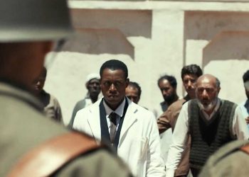 أصداء الحرية في أرض الجزائر: رحلة فانون بين الطب والنضال