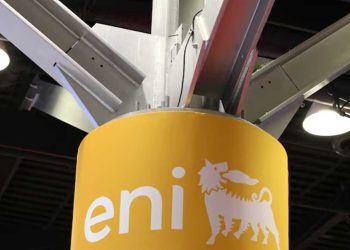 إيني الإيطالية تعلن عن استثمار 26 مليار دولار في مشاريع الطاقة بشمال أفريقيا