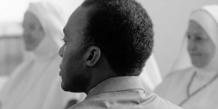 هل يكشف منع عرض فيلم “فانون” عن جزائرفوبيا متجددة؟