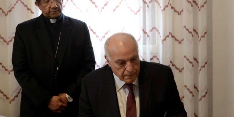 الجزائر تشارك في جنازة البابا فرنسيس