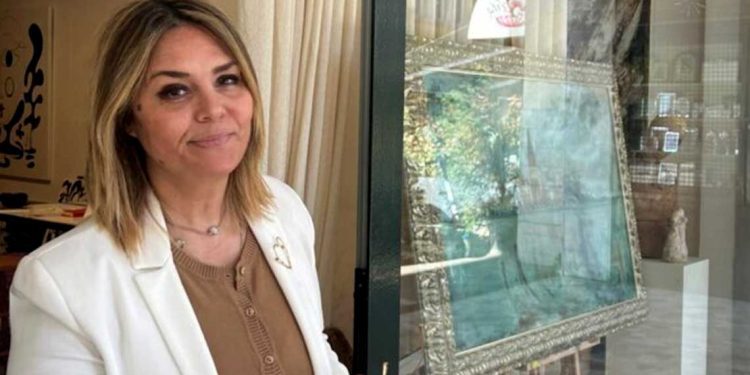 نساء الجزائر: كريمة لارابة تخلق جسراً فنياً مع إيطاليا