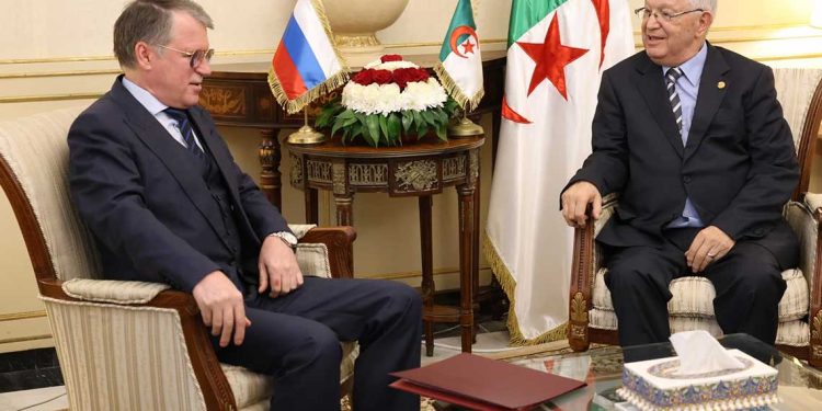 الجزائر تؤكد التزامها بالحوار والحلول السلمية لاستقرار منطقة الساحل