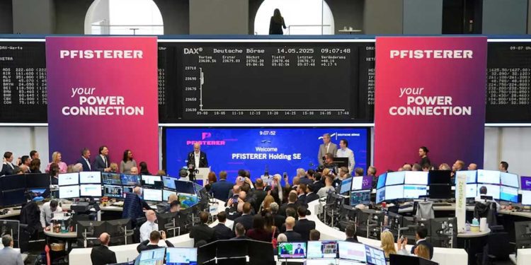 الأسواق العالمية ترتفع مع تهدئة التوترات التجارية