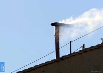 الكنيسة الكاثوليكية تختار خلفًا للبابا فرنسيس …الدخان الأبيض يعلن انتهاء الكونكلاف