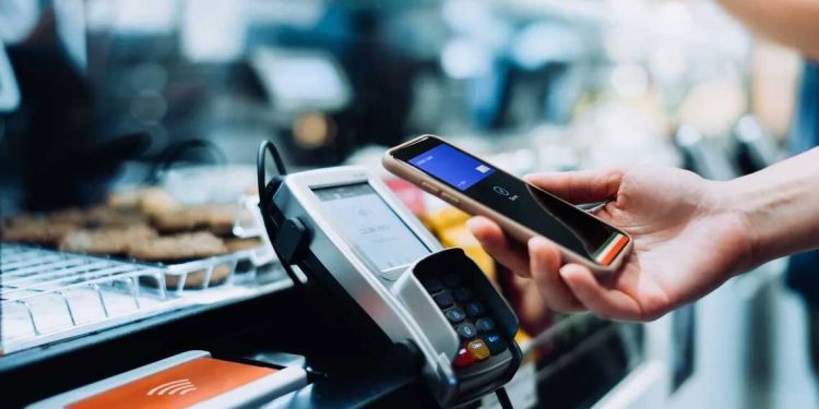 رقمنة الاقتصاد…نحو منع المعاملات النقدية التي تتجاوز 50 مليون سنتيم