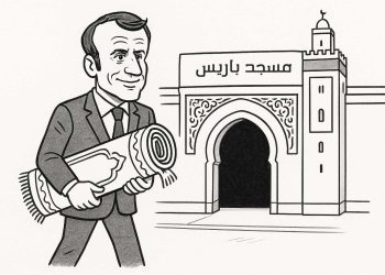 ماكرون يلغي زيارة المسجد الكبير… هل نسِي سجادة الصلاة ؟