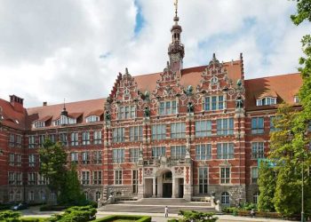 مذكرة تفاهم جديدة بين جامعة غدانسك للتقنية وجامعة الجلفة