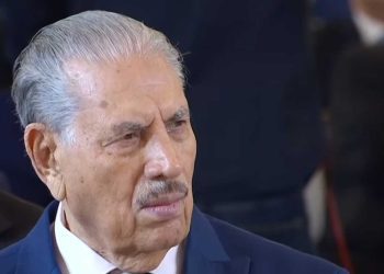 تقديرًا لمسيرته النضالية والسياسية…رئيس الجمهورية يكرم صالح قوجيل بوسام رفيع