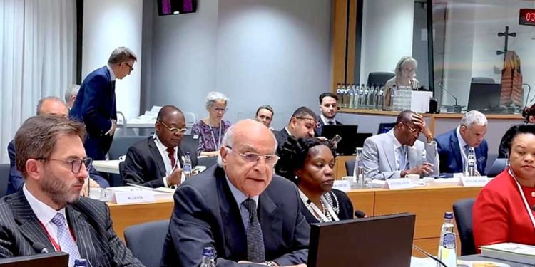 عطاف يدعو إلى تفعيل الشراكة مع أوروبا