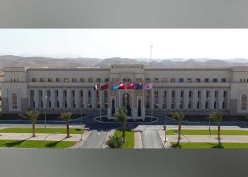 عمان…وفد جزائري في زيارة لمركز الأمن البحري