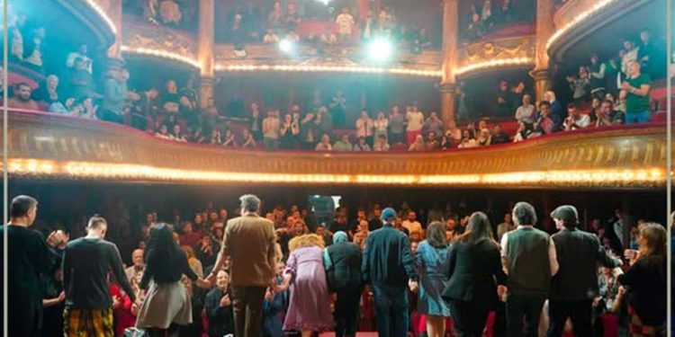 الفن الرابع…«كرنفال روماني» يُبهر جمهور قسنطينة