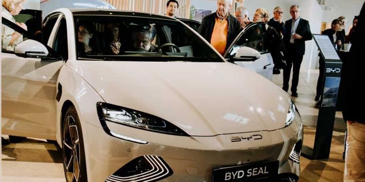 البرازيل في مواجهة زحف السيارات الصينية