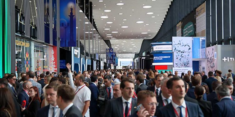 منتدى بطرسبورغ…مشاركة 139 دولة وحضور عربي لافت