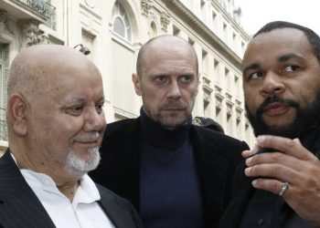 كاتب فرنسي يواجه عقوبة الحبس 7 سنوات و غرامة ب 100 الف يويرو