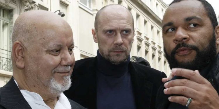 كاتب فرنسي يواجه عقوبة الحبس 7 سنوات و غرامة ب 100 الف يويرو