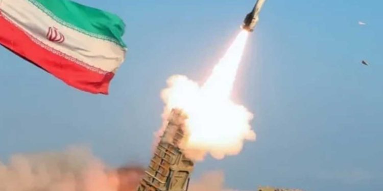 االرد الايراني الأولي…أكثر من 200 صاروخ ومسيّرة تضرب العمق الإسرائيلي