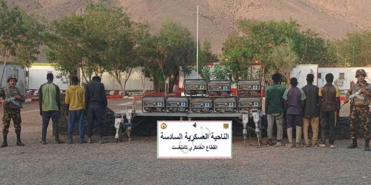 إنقاذ 102 شخص وتوقيف عناصر دعم للجماعات الإرهابية