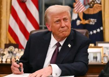 ترامب يُغلق أبواب أميركا: قيود صارمة على دول وطلاب هارفارد